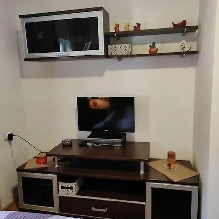 Iskrina Kucica Goc Kamenica (Kraljevo)